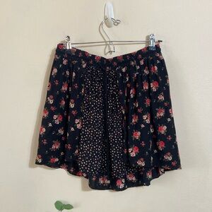 Forever 21 Black w Red Roses Short Floral Hi Lo Mini medium Skater Skirt
